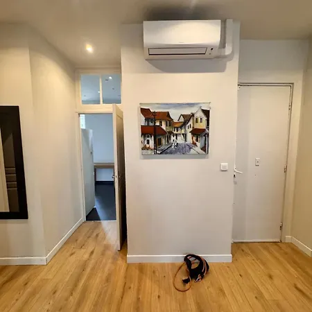 Hype-center Balcony 3br Ac Near Tram For6 Guests Apartment *